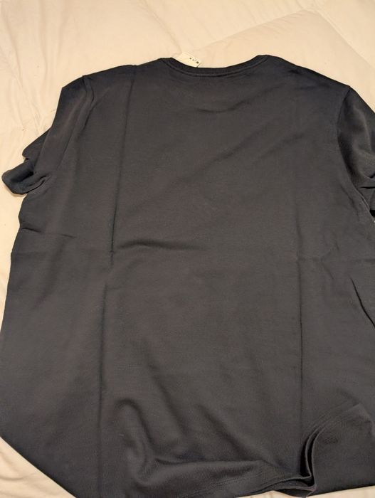 T-shirt Levi's TAM L preta