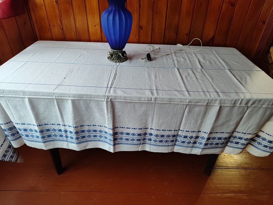 Різдвяна вишита скатертини 150 см на 210 см