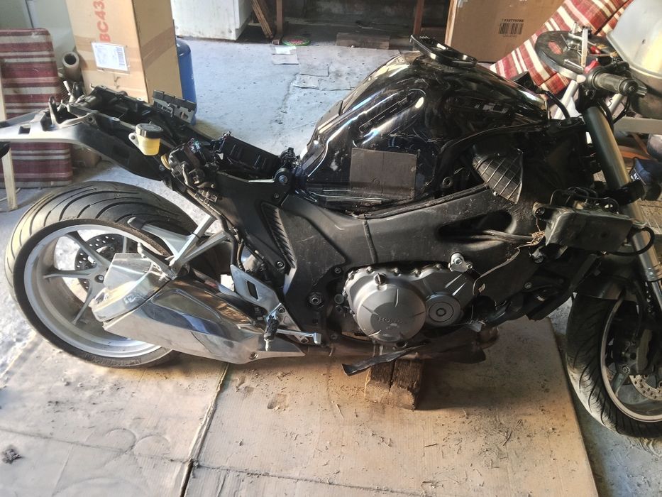 Sprzedam silnik VFR1200F