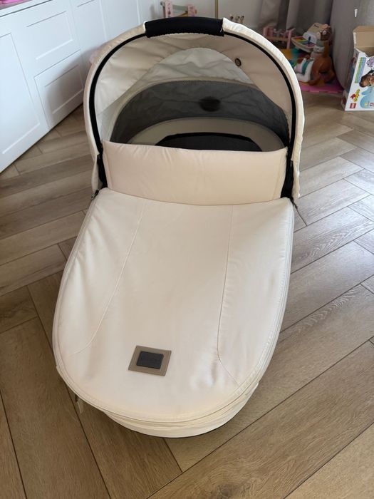Gondola Cybex Priam 4.0 Off White – stan bardzo dobry