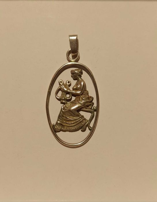 Stary srebrny wisiorek zawieszka ze srebra harfistka vintage retro