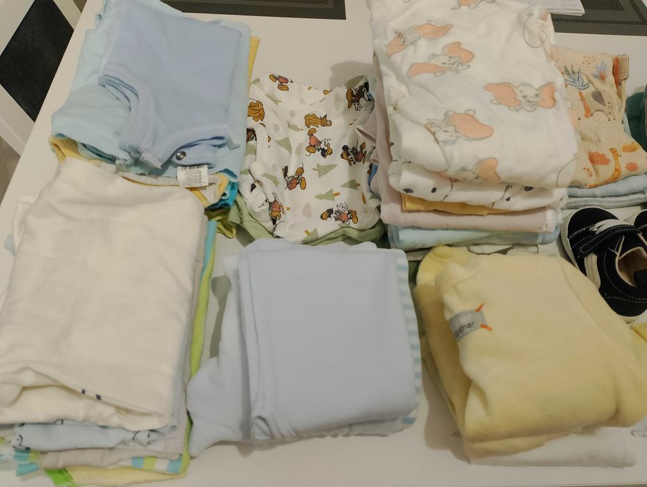 Sprzedam ubranka dla chłopca 56-62