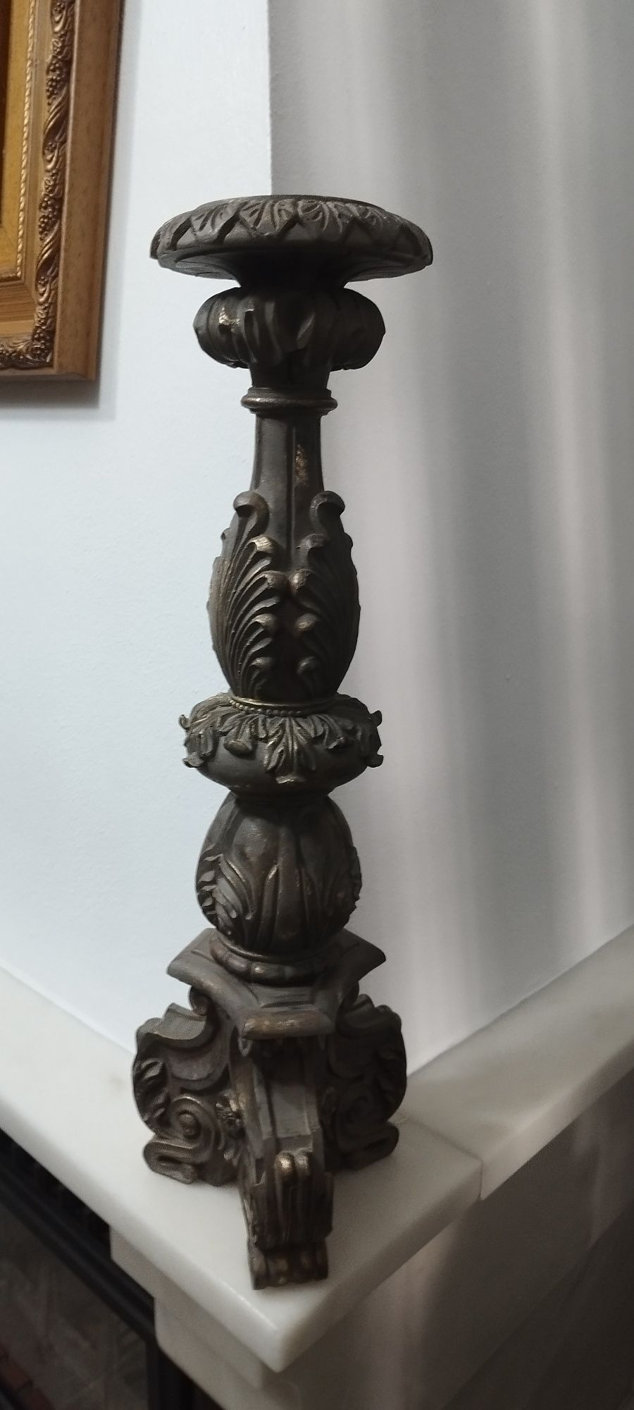 Castiçais de Altar em marfinite