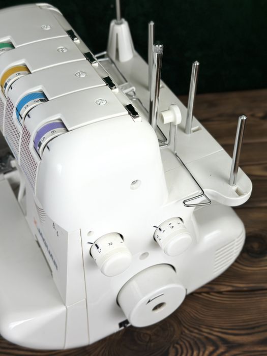 Оверлок Jaguar T-77DW