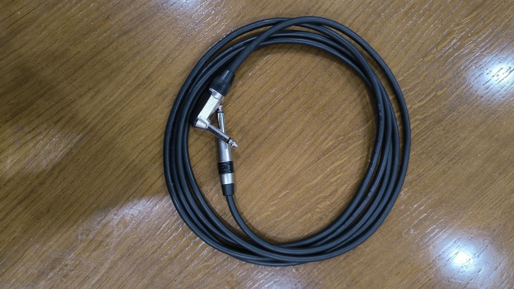 Cabo para instrumentos