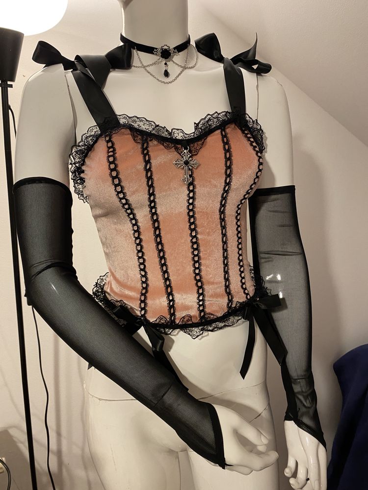Top pudrowy aksamitny z kokardkami i koronką S lolita alternative