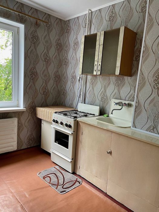 Оренда 1 кімнатна квартира біля супермаркету «Бджілка».