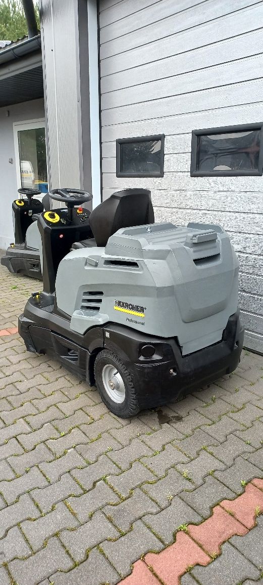 Zamiatarka Karcher KM 90/60 r
