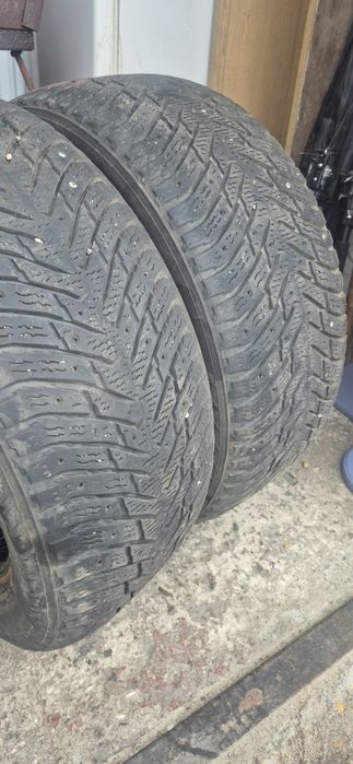 Резина зима 215/55/16