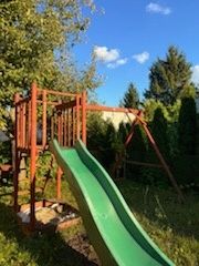 Plac zabaw dla dzieci ogrodowy