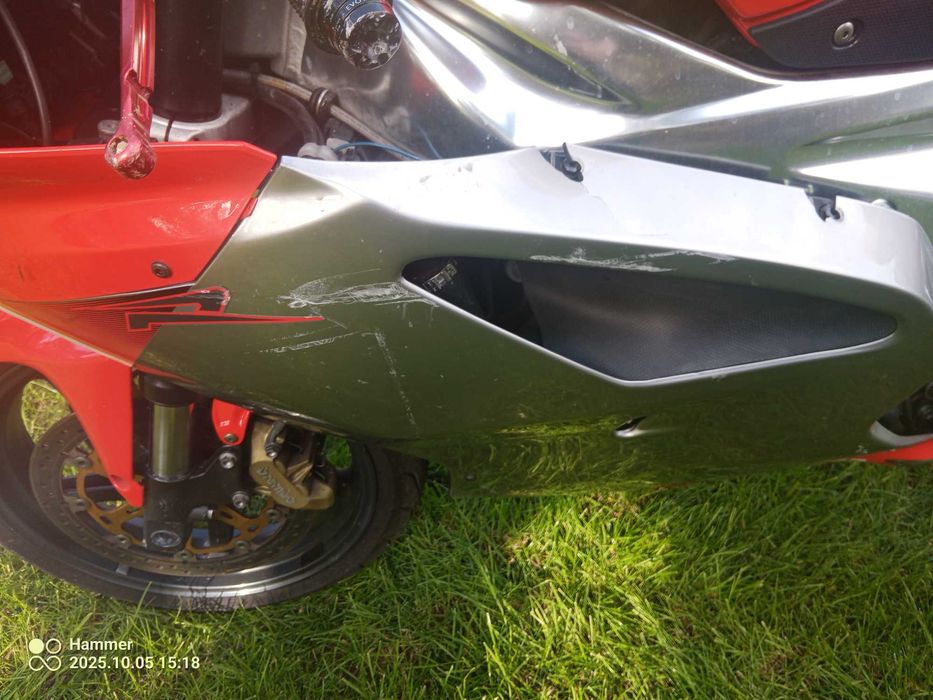 Aprilia RSV 1000R