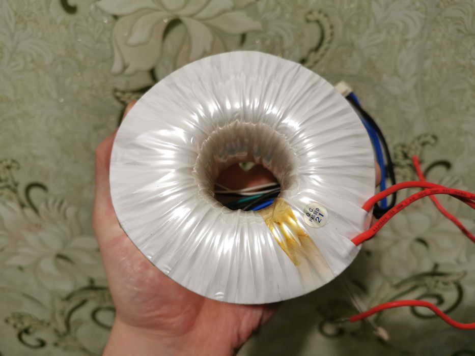 Трансформатор тороидальный для усилителя или другой техники