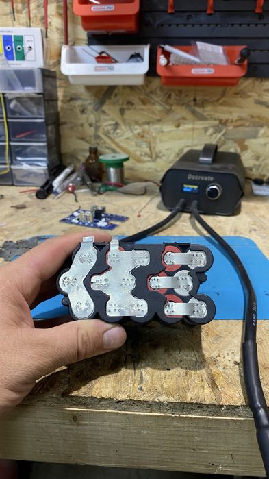 Акумулятор під посадку Makita