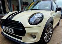 MINI 5 Portas One Auto