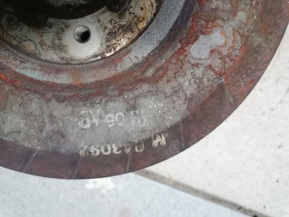 Koło zamachowe i rozrusznik 15 zębów do traktorek kosiarka vanguard v-