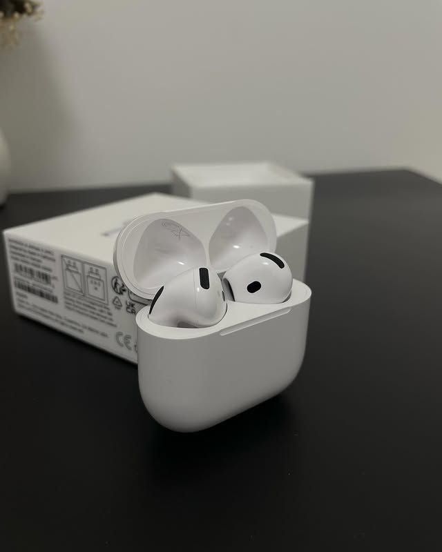 AirPods 4