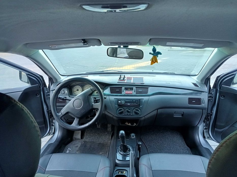 Mitsubishi Lancer 9