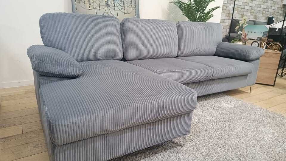LIQUIDAÇAO Sofá grande e resistente de veludo cinzento  401€