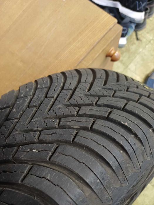Резина шини Vredestein R15 на авто