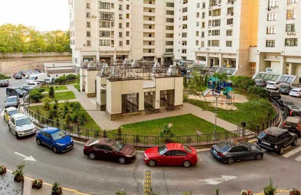 ПЕЧЕРСЬК Коновальця Щорса 44а ЖК Панорама на Печерську МЕТРО 5 хвилин