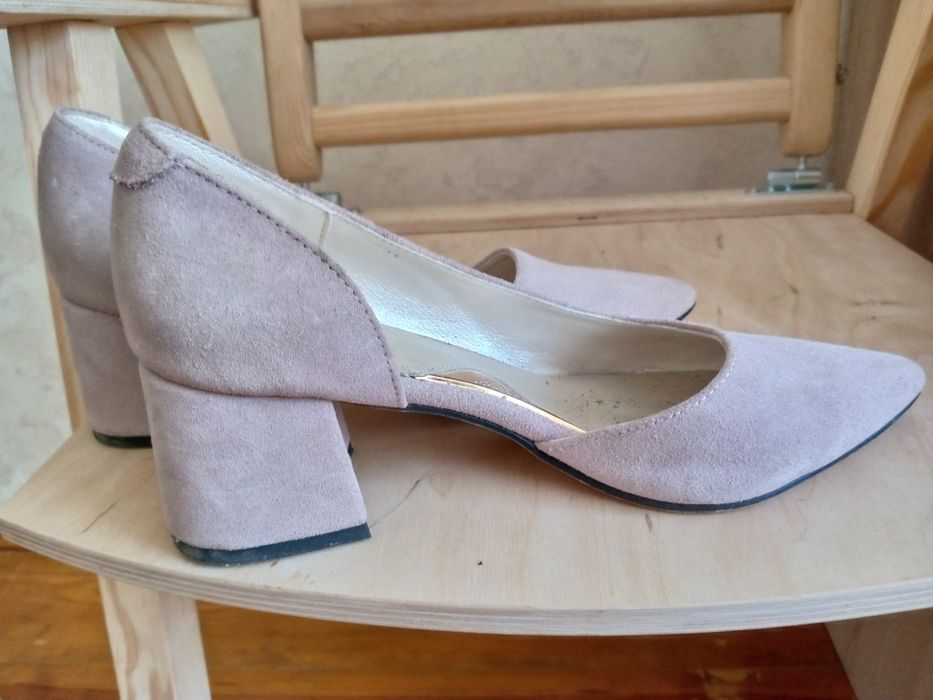 Продам Туфлі жіночі