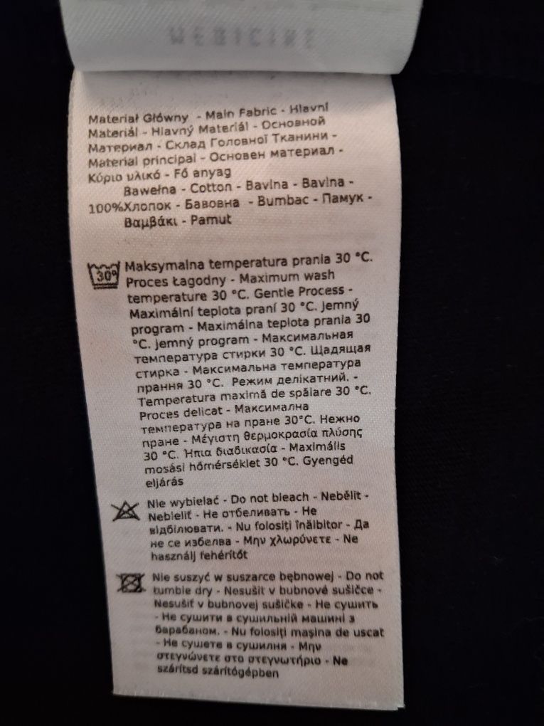 Продам футболку чоловічу.