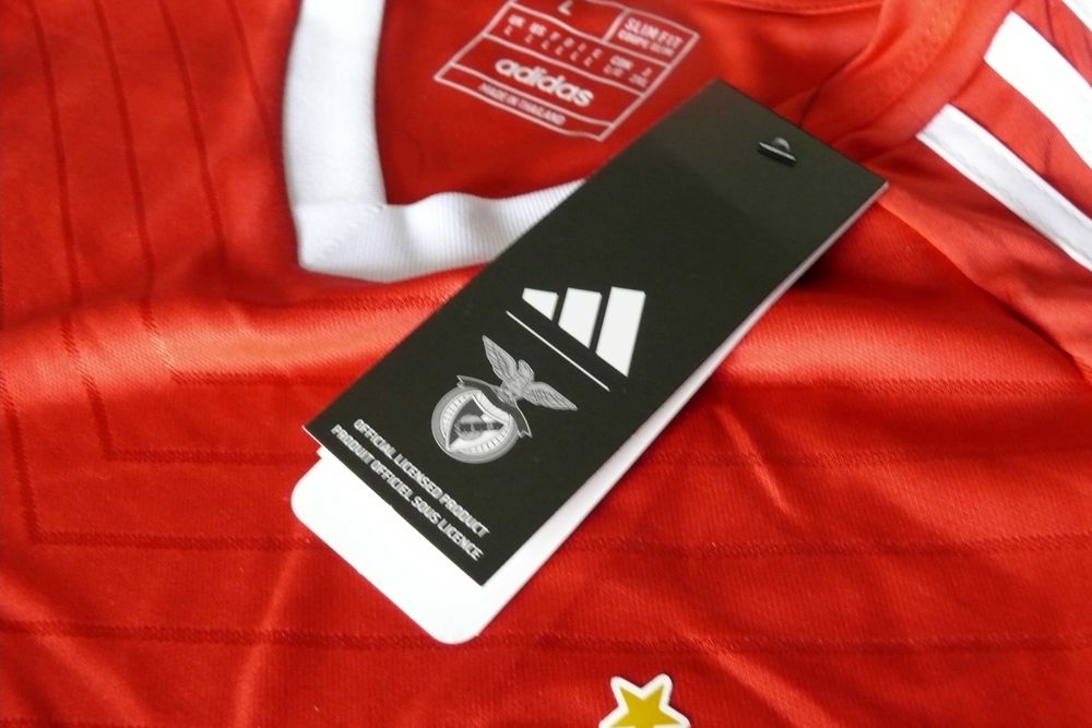 Camisola Desportiva