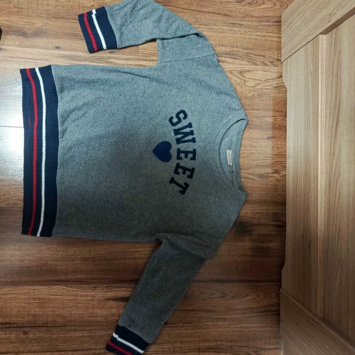 2 x sweter/ bluza dla dziewczynki r.140/146