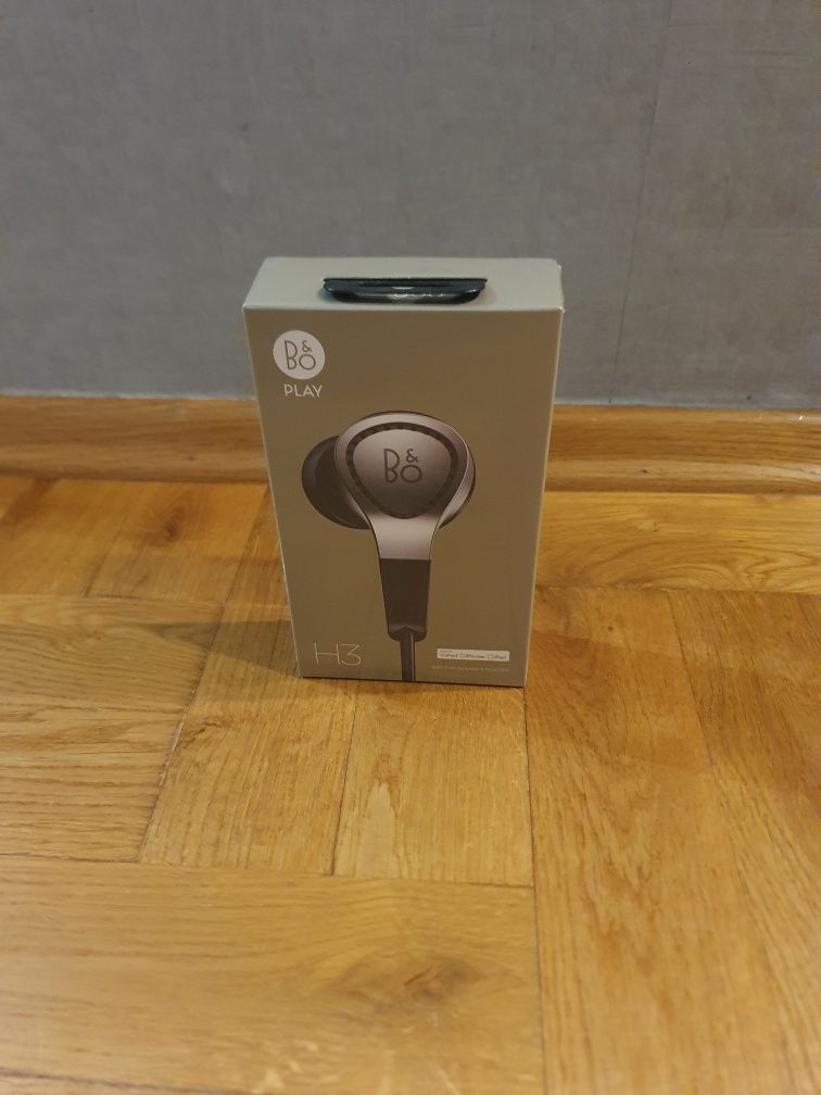 Słuchawki BEOPLAY H3 nowe orginalne opakowanie nie uzywane w foli.