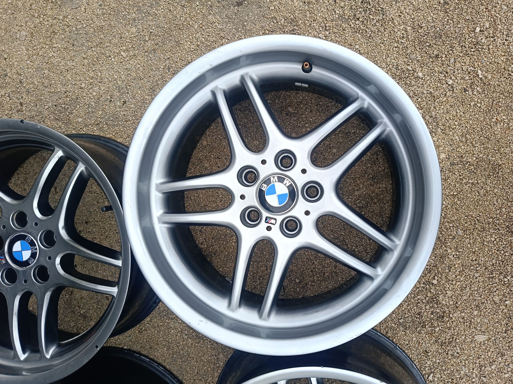 Styling 37 Mpakiet E39. Felgi koła BMW 5x120
