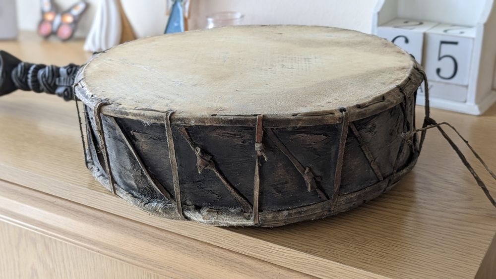 Bęben szamański Dhyangro z Nepalu – rękodzieło, vintage