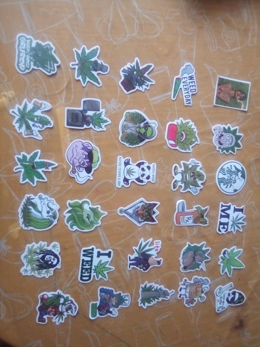 Funny CANNABIS stickers- variados 4 por 1E