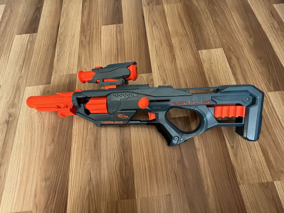 Pistolet Nerf bez strzałek