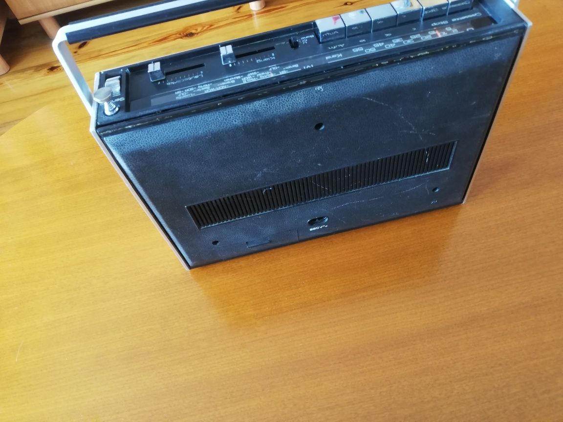 radio magnetofon Saba