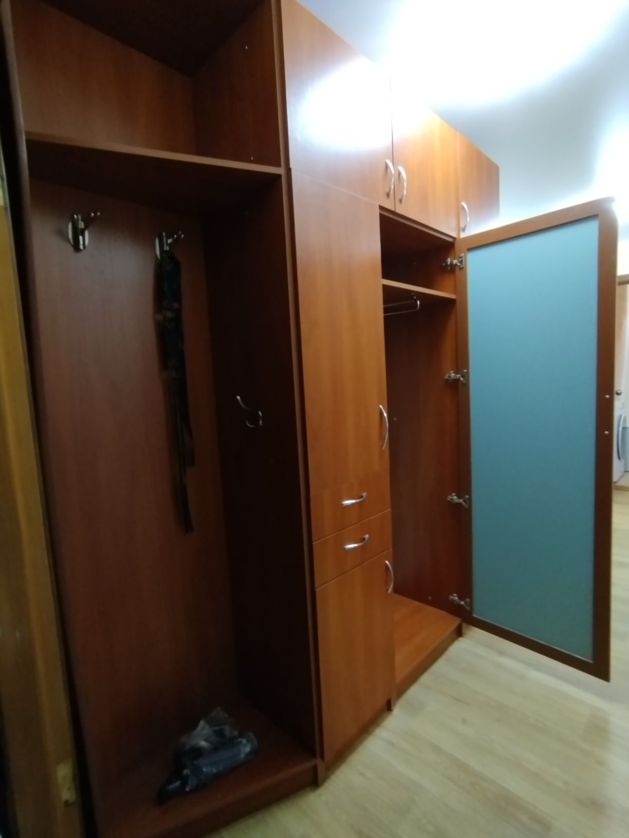 Продам Шафа в передпокій