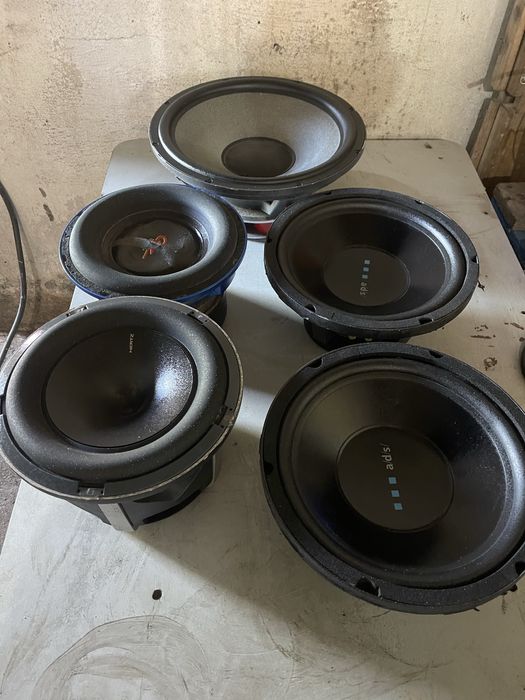 Varias colunas de som disponives