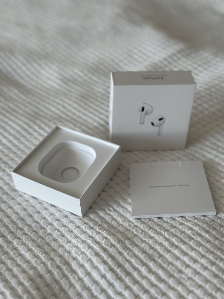AirPods 3 навушники