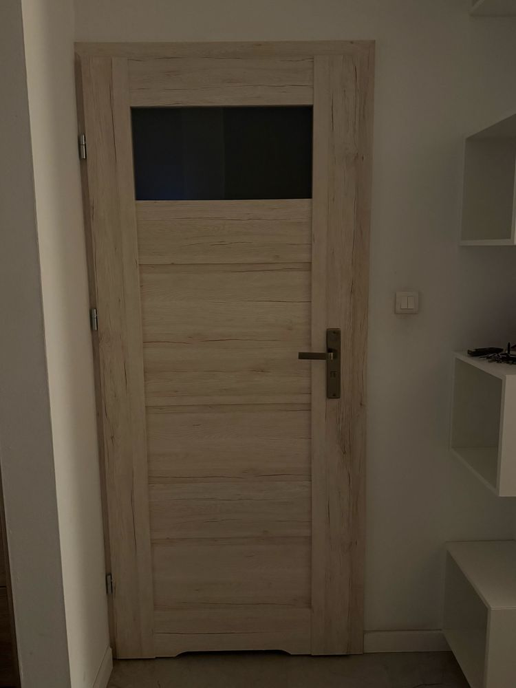 Drzwi wewnętrzne lewe łazienkowe z podcięciem