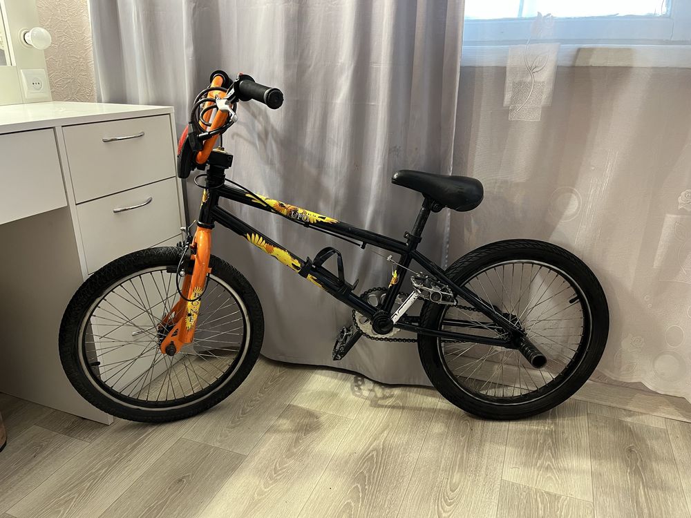 Велосипед BMX прыжковый