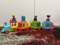 Lego Duplo 10847 pociąg z cyferkami.