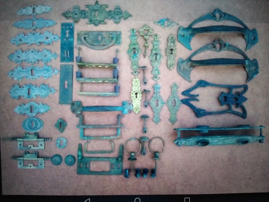 Zamienię lub sprzedam okucia stolarskie...