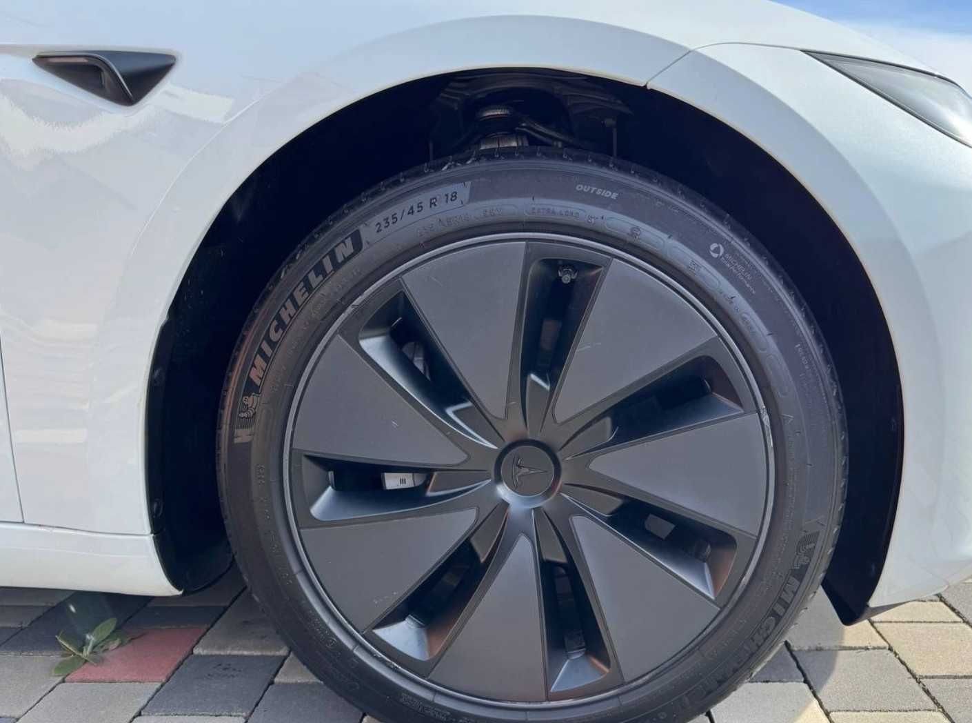 Tesla model 3 Highland 2025 Dual motor Long Range