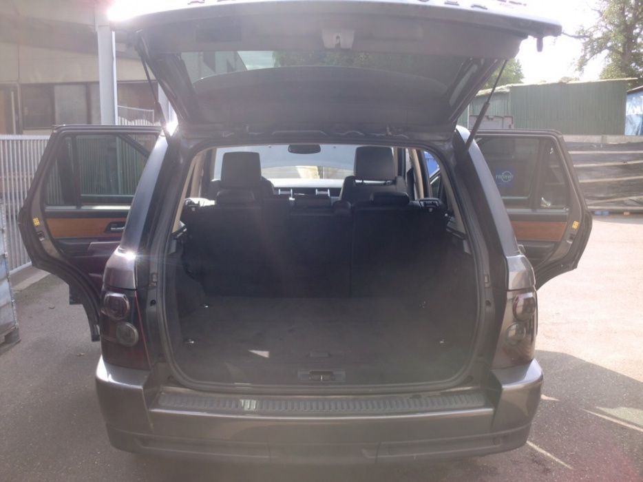 Range Rover Sport L320 2.7 TDV6 de 2006 PEÇAS USADAS