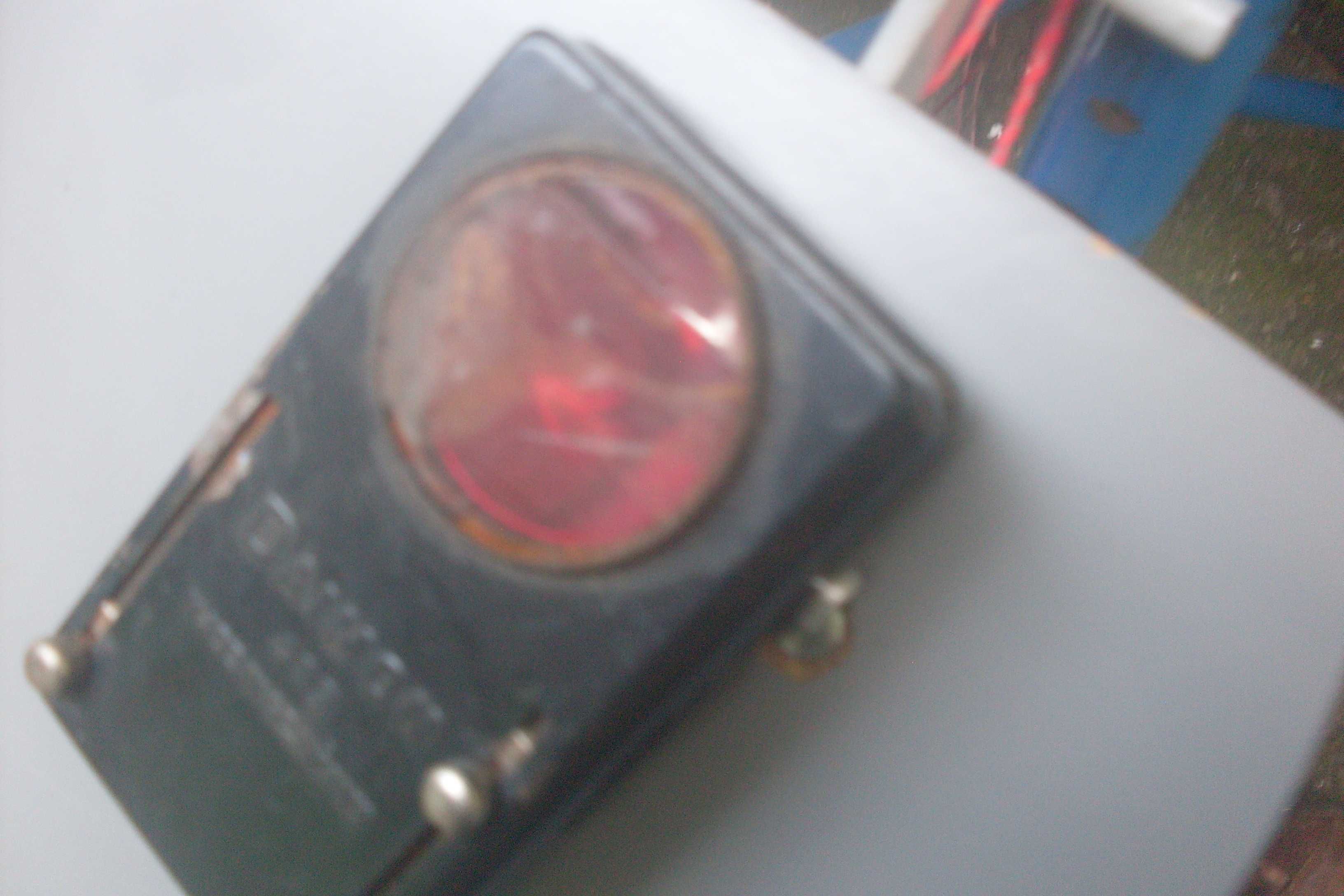 Latarka na płaską baterie zabytek