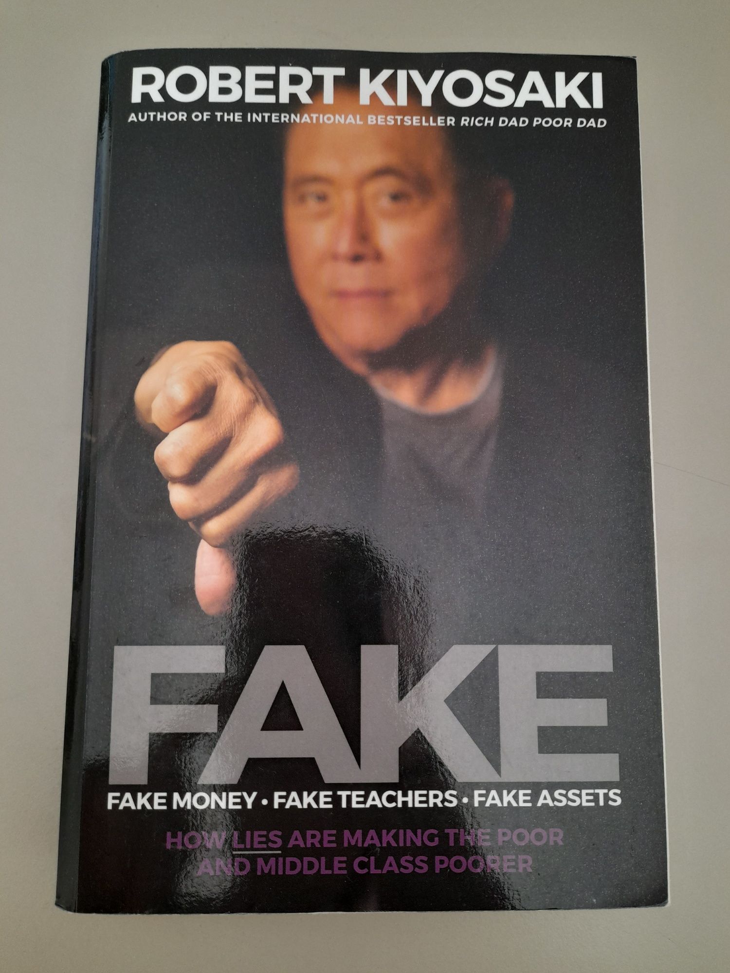 Fake, Robert Kiyosaki