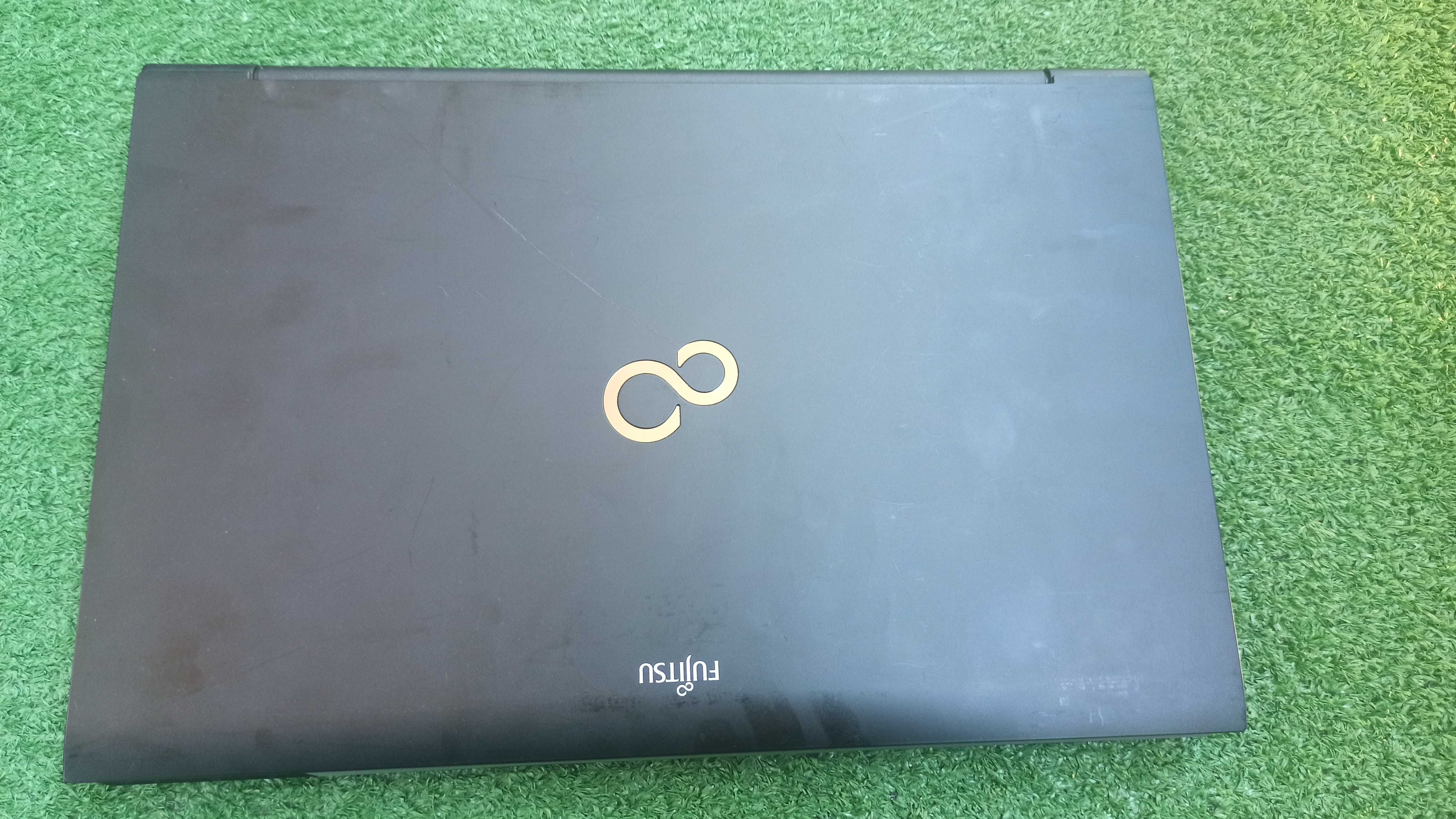Laptop Fujitsu A532