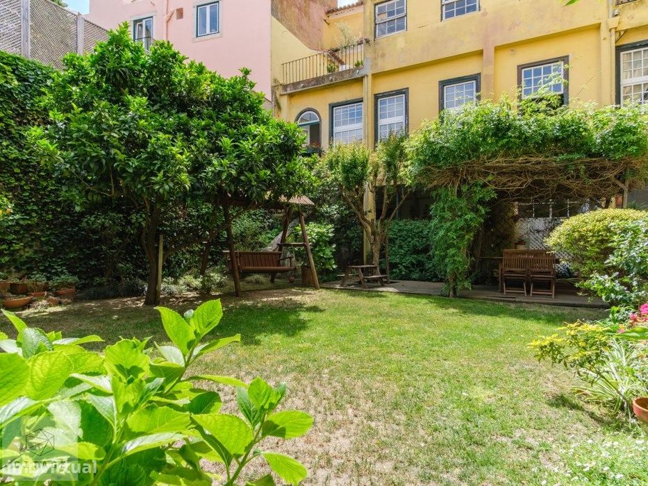 Apartamento T4 com jardim na Lapa