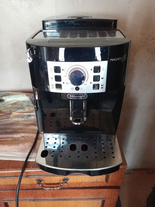 Кавомашина  Delongi Magnifica S