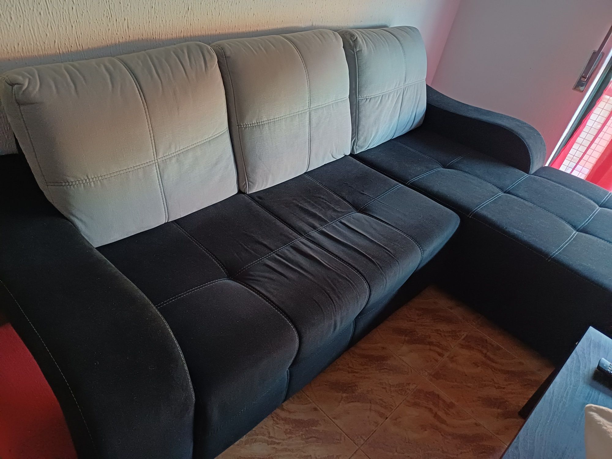 Sofá chaise long