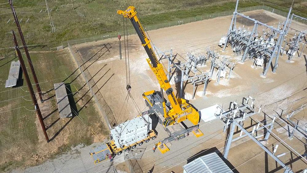 Послуги (оренда) автокрана Liebherr 300 тонн стріла 78 + 38 метрів